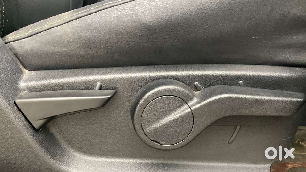 Mahindra Thar Lx Hard Top Petrol Mt 4wd, 2021, Petrol