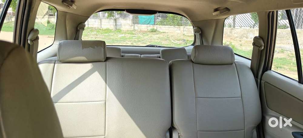 Toyota Innova 2.5 G (diesel) 8 Seater Bs Iv, 2013, Diesel