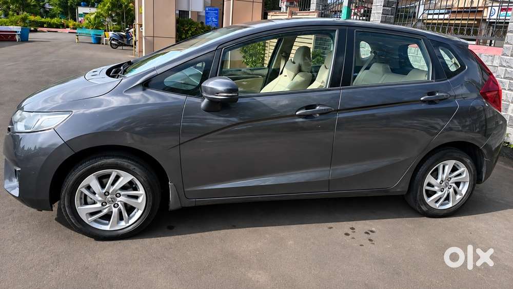 Honda Jazz 2016 At Just 40000 Dp