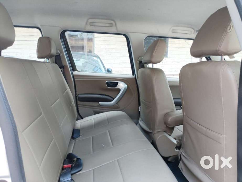 Mahindra Tuv 300 T8, 2016, Diesel