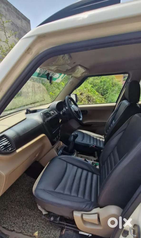 Mahindra Tuv 300 2020 Diesel 92000 Km Driven
