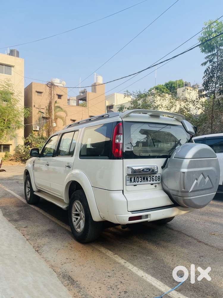 Ford Endeavour 2.2 Titanium At 4x2, 2011, Diesel