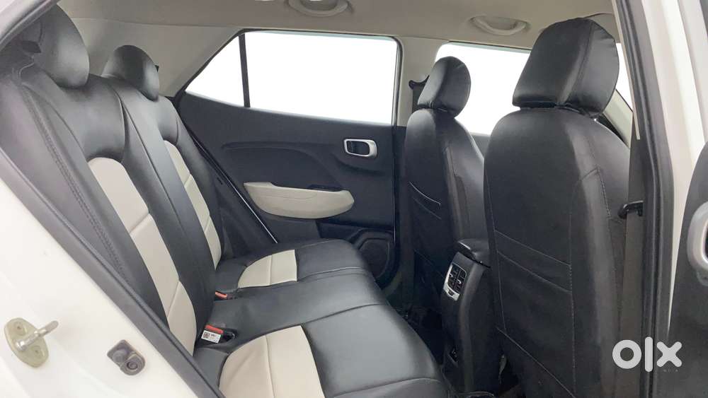 Hyundai Venue 1.0 S (o) Turbo Dct, 2022, Petrol