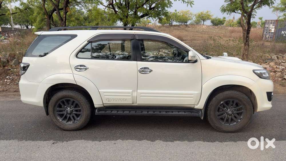 Toyota Fortuner 3.0 4x2 Mt, 2015, Diesel