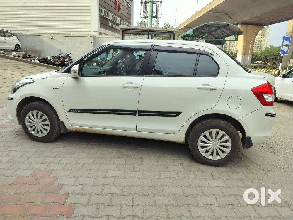 Maruti Suzuki Swift Dzire Vxi Optional, 2016, Petrol