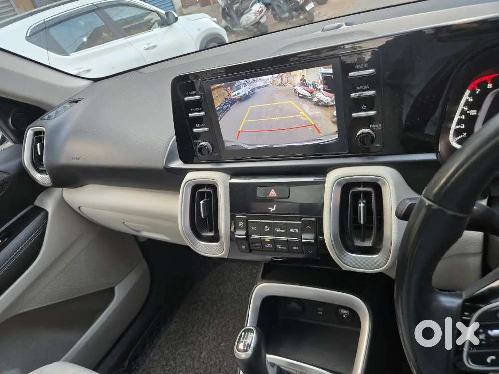 Kia Sonet 2023 Petrol Well Maintained