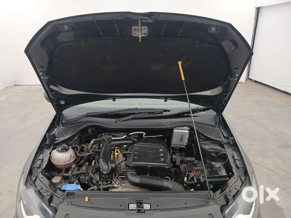 Volkswagen Vento Petrol Highline At, 2022, Petrol