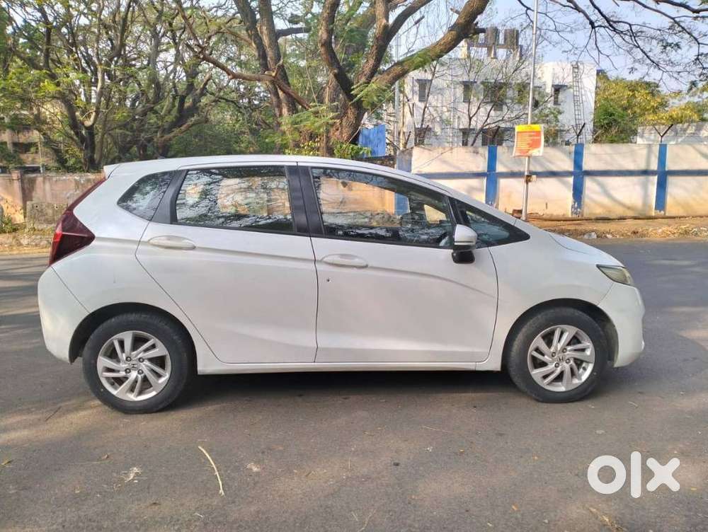 Honda Jazz V Mt Privilege, 2017, Petrol