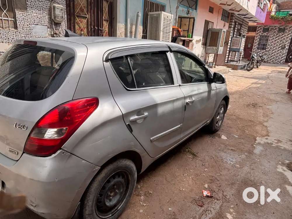 Hyundai I20 Sportz 2011 Diesel Car