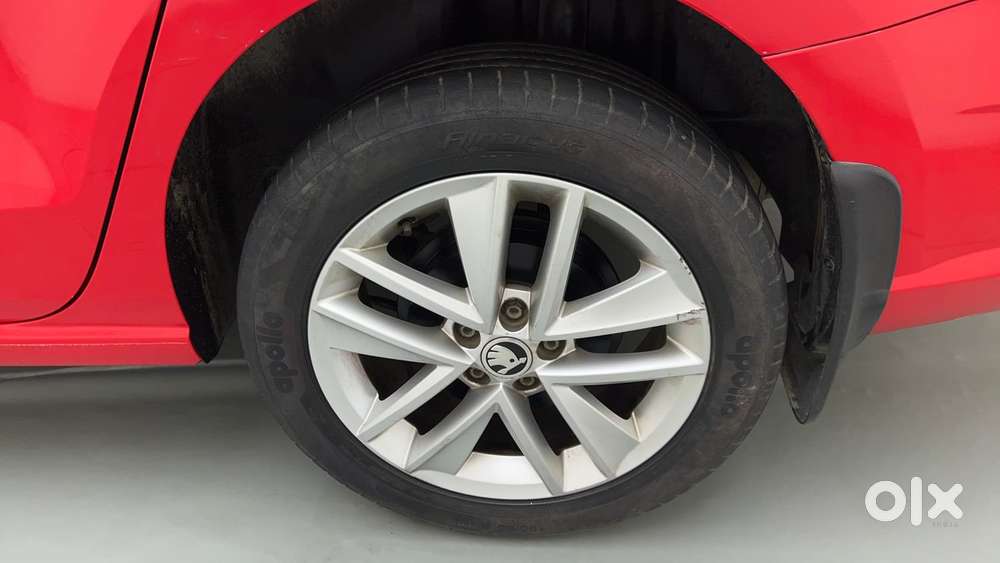 Skoda Rapid 1.6 Mpi At Style, 2017, Petrol