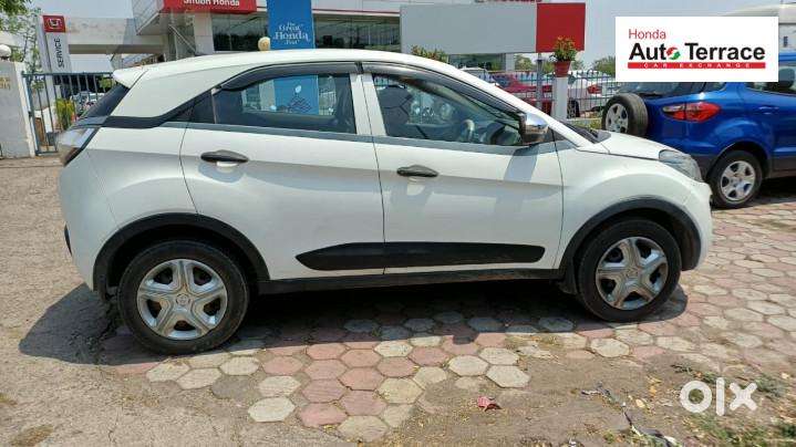 Tata Nexon 1.2 Revotron Xm (s), 2018, Petrol