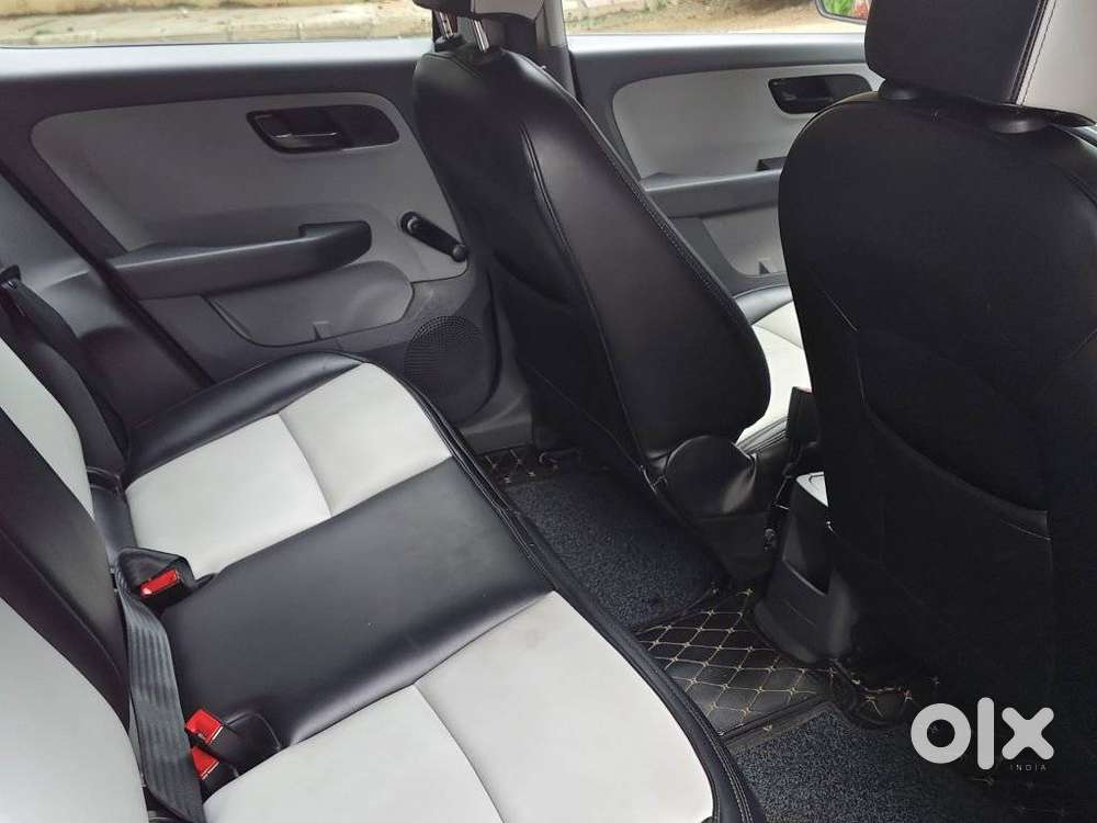 Tata Altroz 1.2 Xe, 2021, Petrol