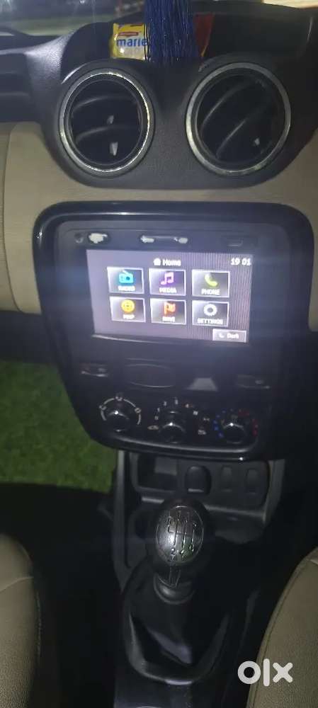 Duster Top Model Diesel Wit 6 Speed Mt, Fwd