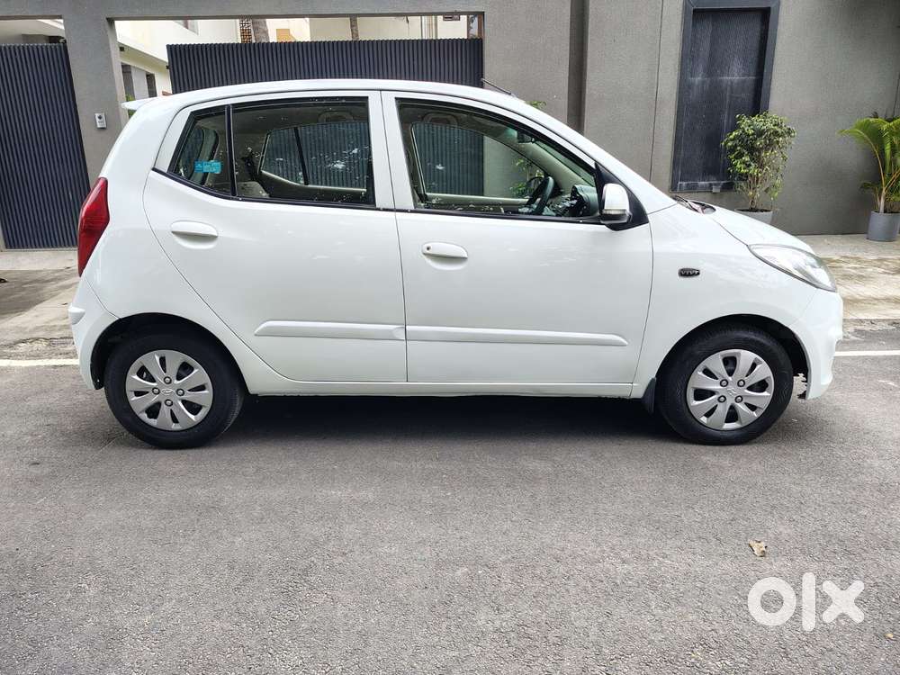 Hyundai I10 Sportz At, 2011, Petrol