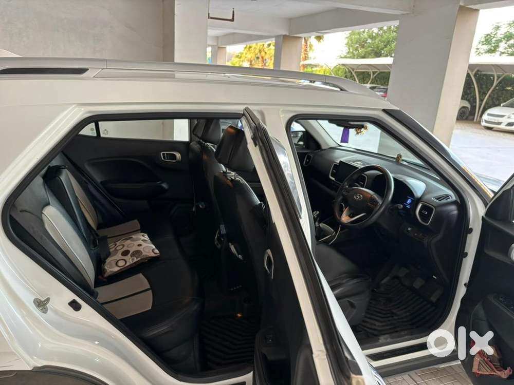 I Am Selling Hyundai Venue Sx (o) Mt Turbo 1.0 (petrol) In Gurgaon