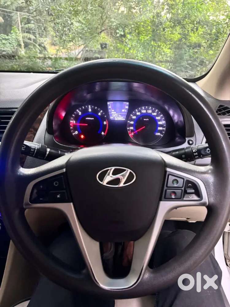 Hyundai Fluidic Verna 2014