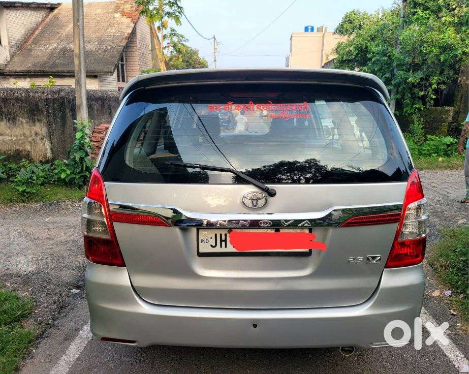 Toyota Innova 2.5 V 8 Str, 2015, Diesel