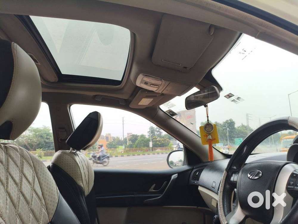 Mahindra Xuv500 W10 2wd, 2016