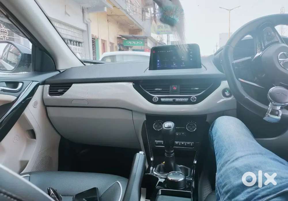 Tata Nexon  Petrol Top Model Xz Plus O