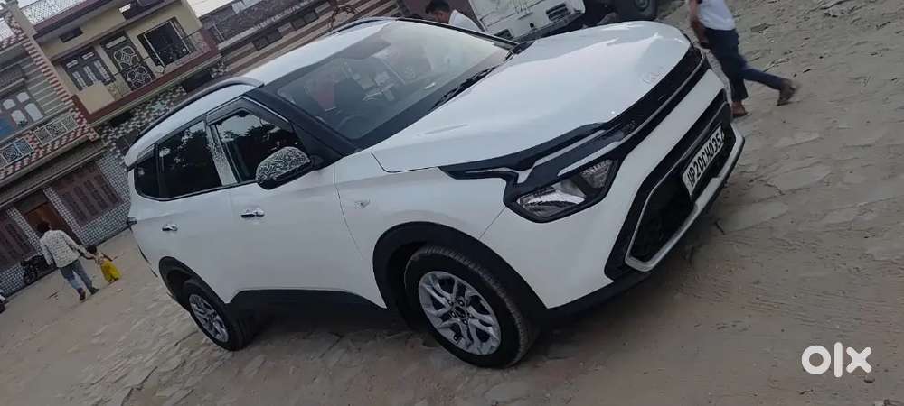 Kia Carens 2023 Diesel 90000 Km Driven