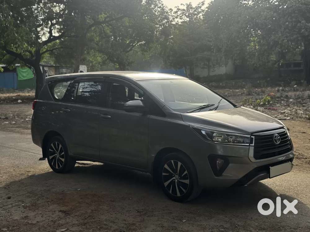 Toyota Innova Crysta [2020-ongoing] 2.4 Gx 7 Str, 2022, Diesel