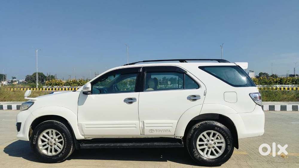 Toyota Fortuner 3.0 4x2 Mt, 2012, Diesel