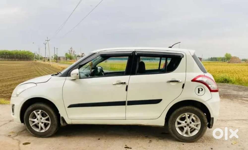 Led Touch Screen Back Camera All Orignal. New Tyres.