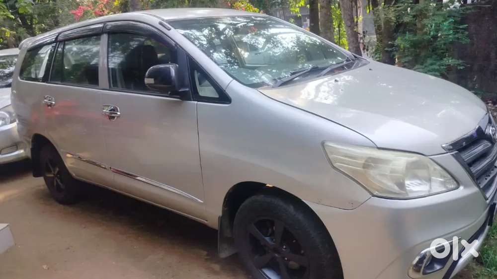 Toyota Innova 2010 Diesel Well Maintained