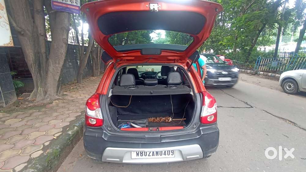 Toyota Etios Cross 1.2l G, 2018, Petrol