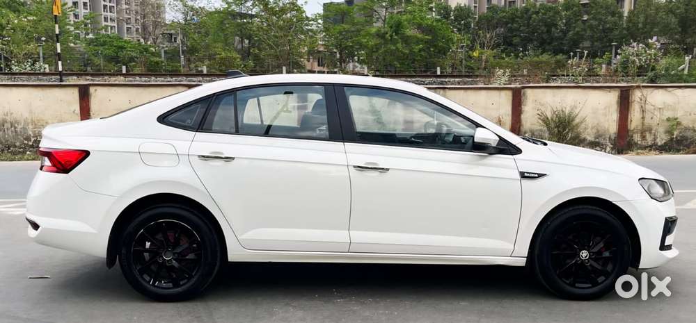Skoda Slavia 1.0 Ambition Tsi, 2022, Petrol