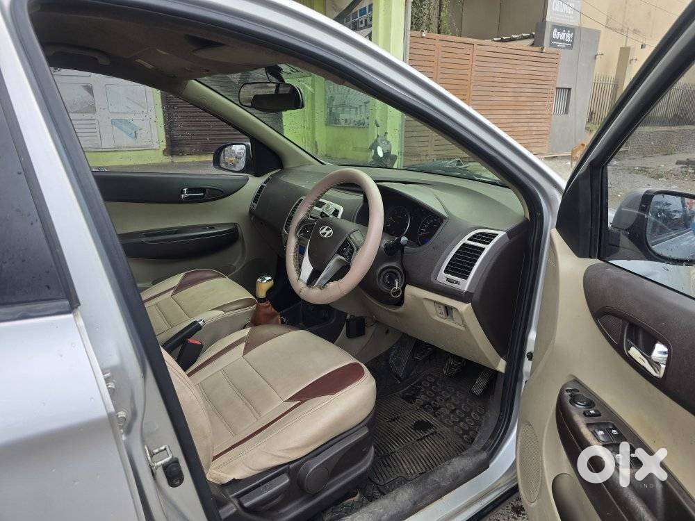 Hyundai I20 Asta 1.4 Crdi With Avn 6 Speed, 2011, Diesel