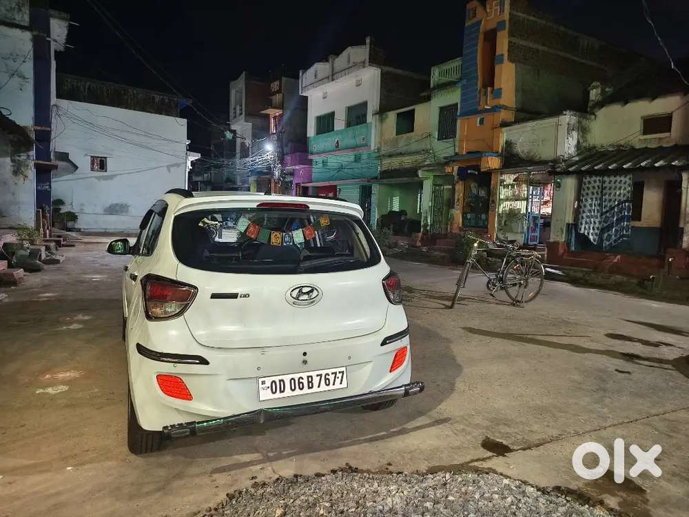 Hyundai Grand I10 2015 Diesel 95000 Km Driven