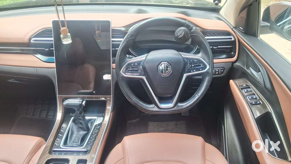 Mg Hector Plus Savvy Pro 1.5 Turbo Petrol Cvt 7 Str, 2023, Petrol