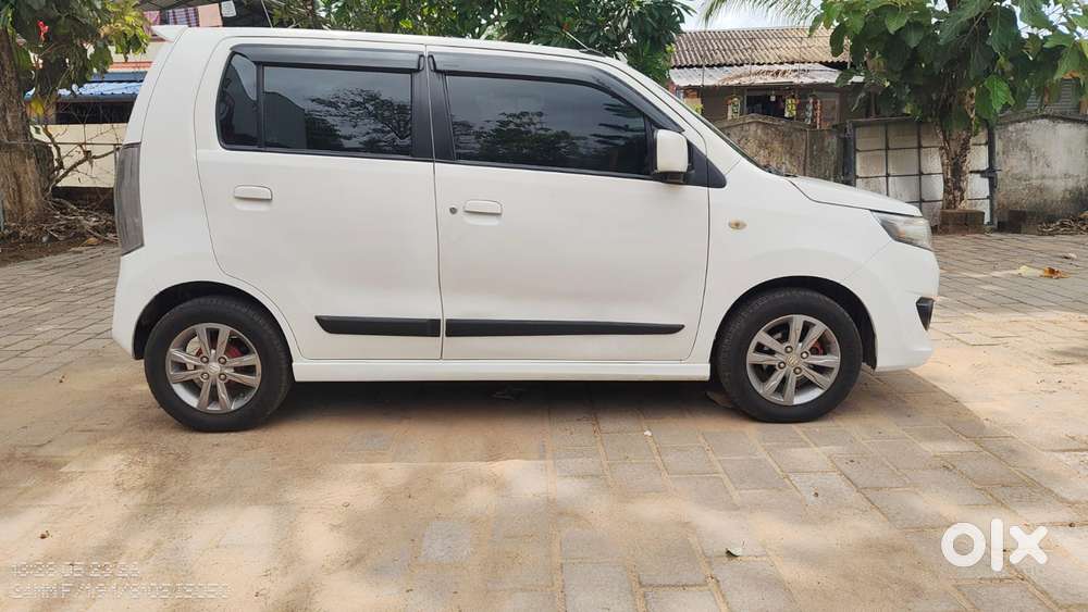 Maruti Suzuki Wagon R Stingray Vxi, 2013, Petrol