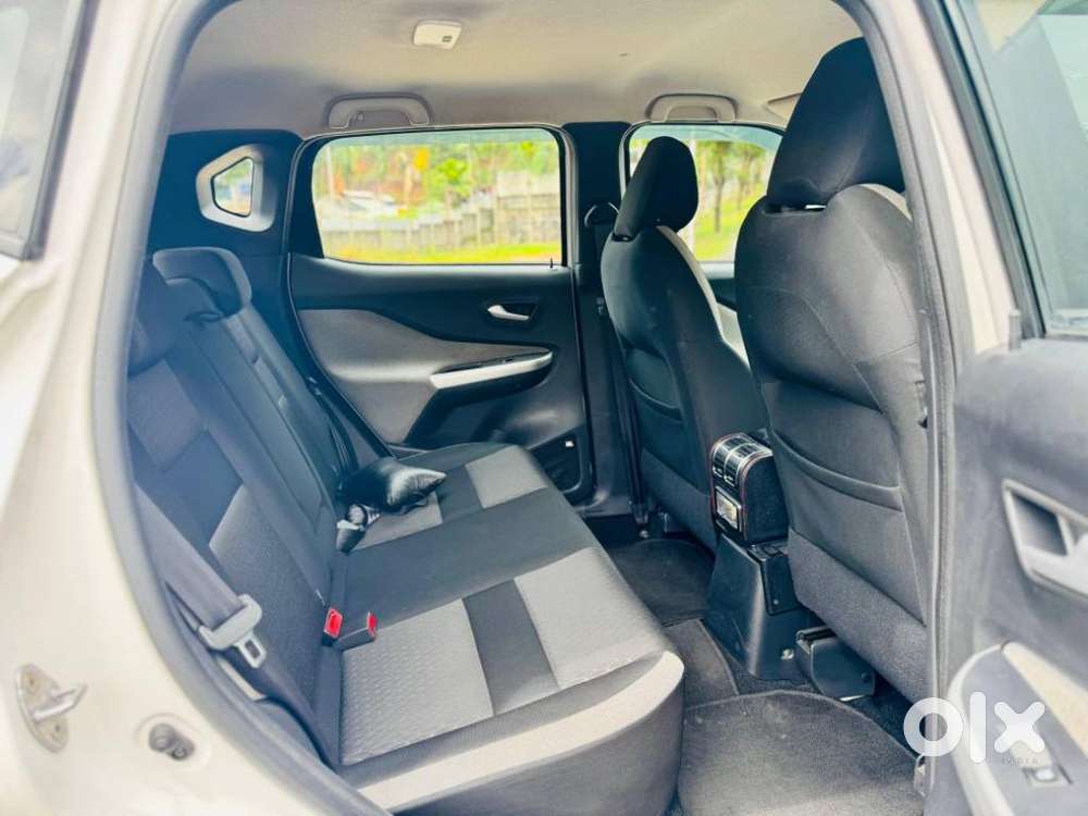 Nissan Magnite 1.0 Xv Turbo Cvt, 2021, Petrol