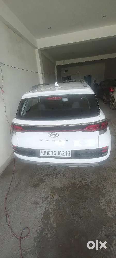 Hyundai Venue 1.2 Plus 2025 Manual