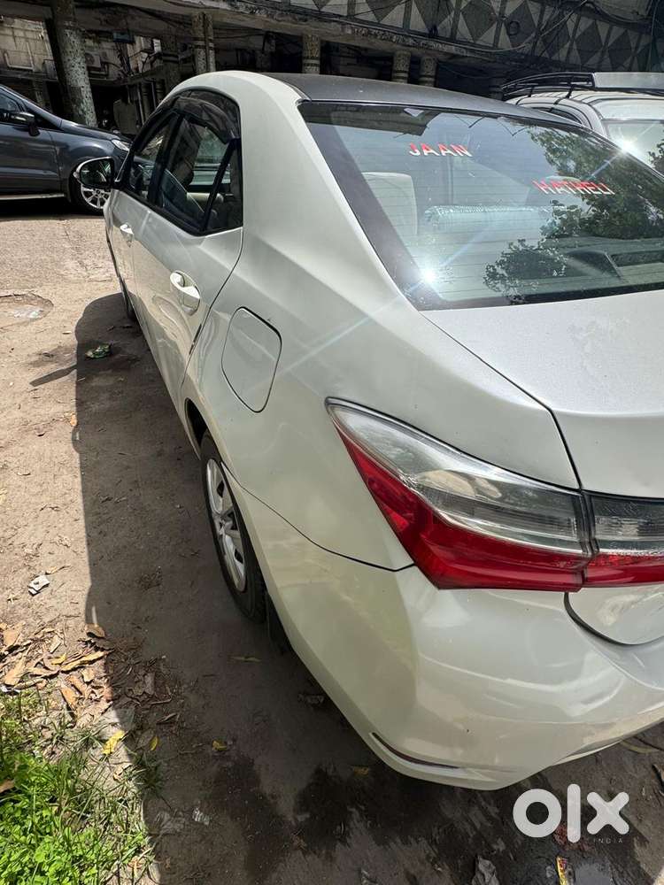 Toyota Corolla Altis 1.8 J, 2018, Petrol