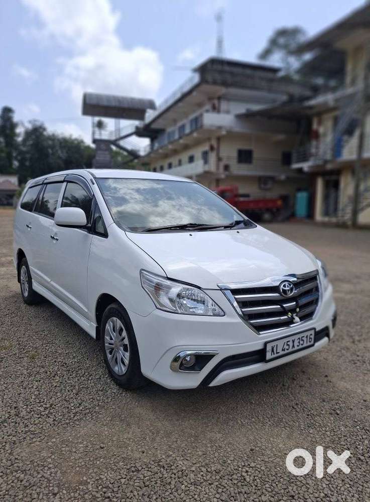 Toyota Innova 2.5 G (diesel) 8 Seater, 2016, Diesel