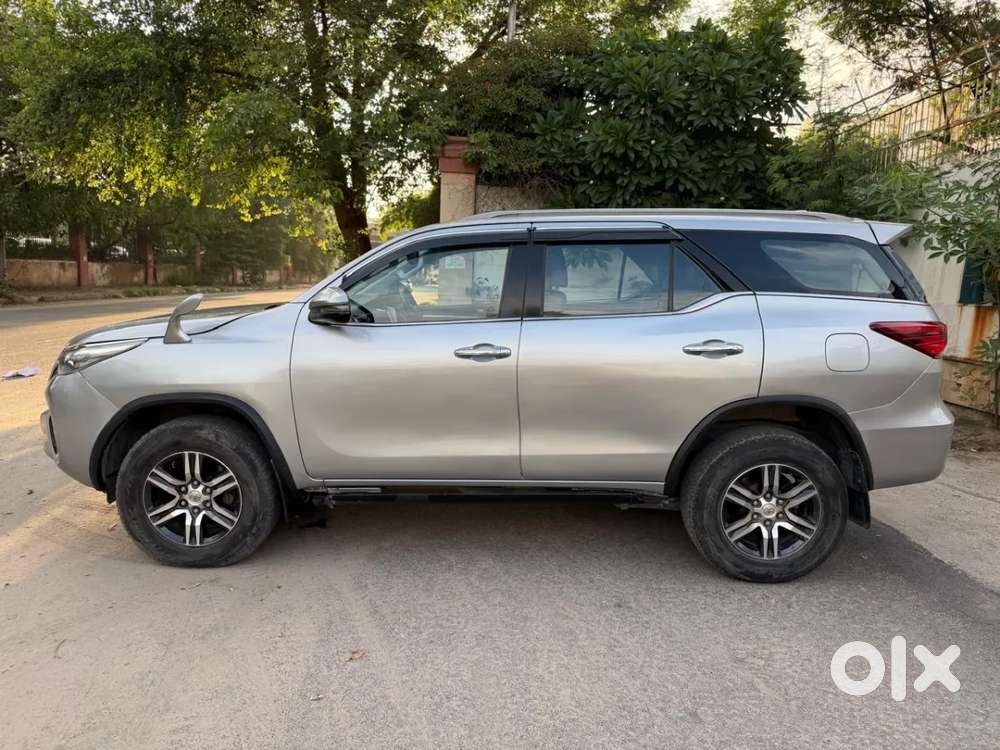 Toyota Fortuner 4x2 At, 2019, Diesel