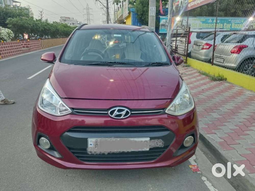 Hyundai Grand I10 Sportz, 2016, Petrol
