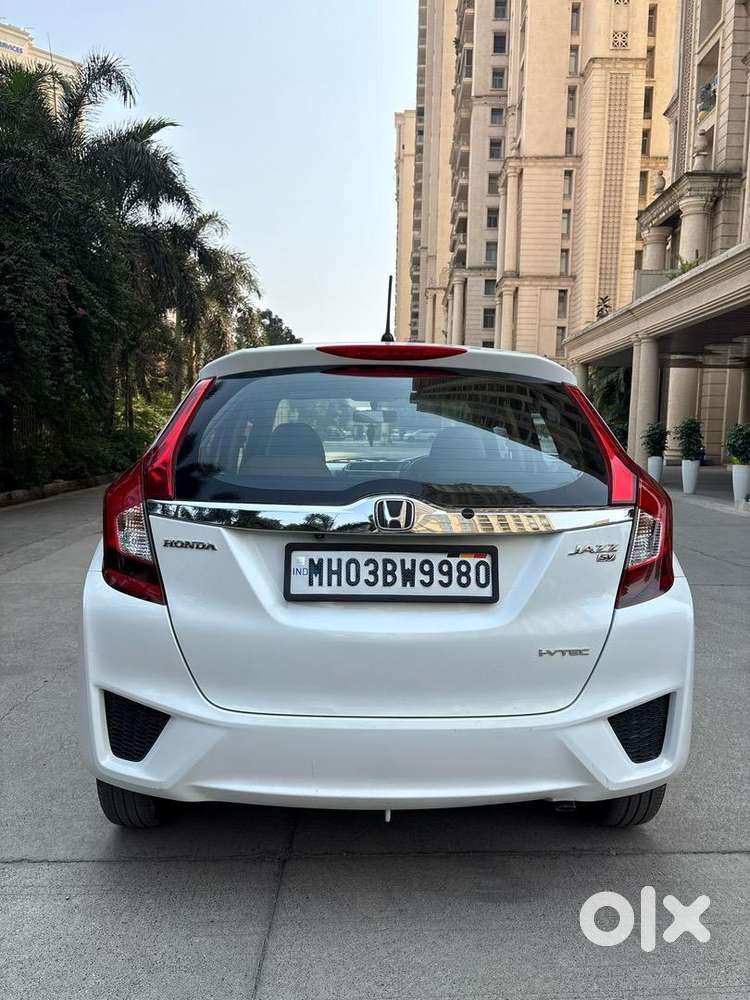 Honda Jazz 1.2 I-vtec – Best For Long Drives & City Driving