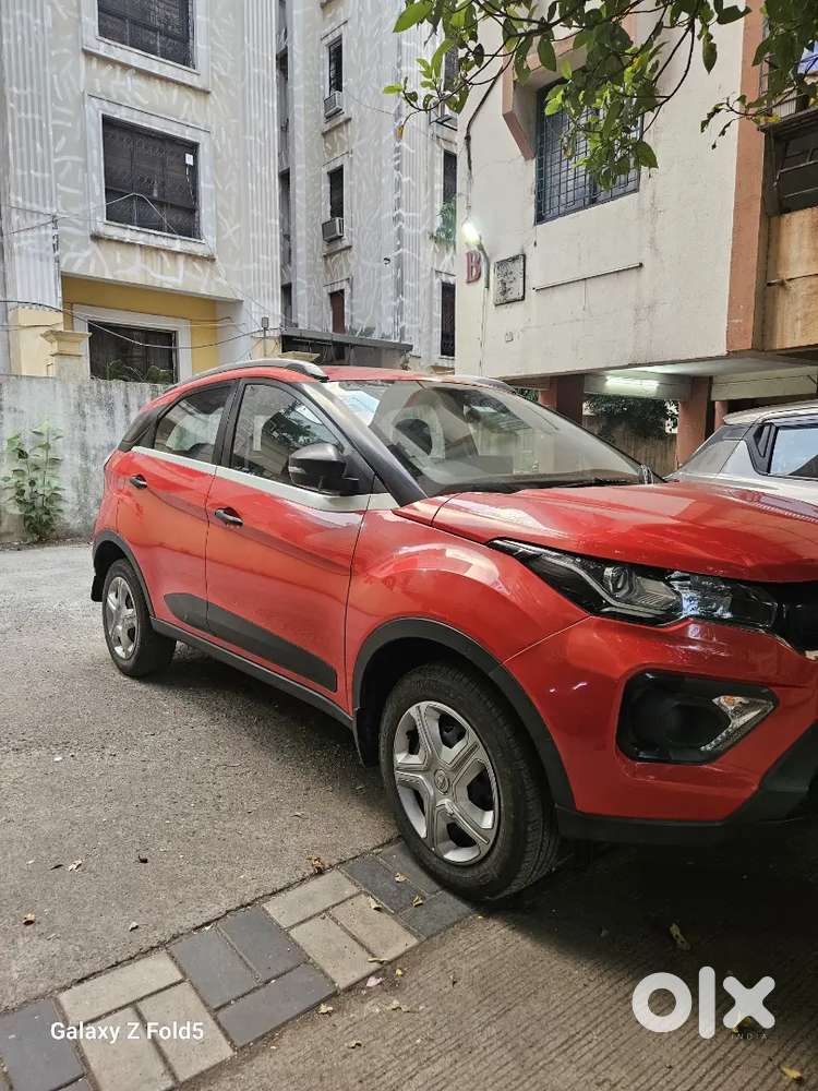 Tata Nexon Xm (s)