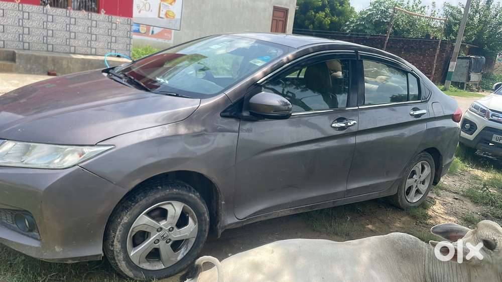 Honda City Diesel V Mt Sunroof 2014