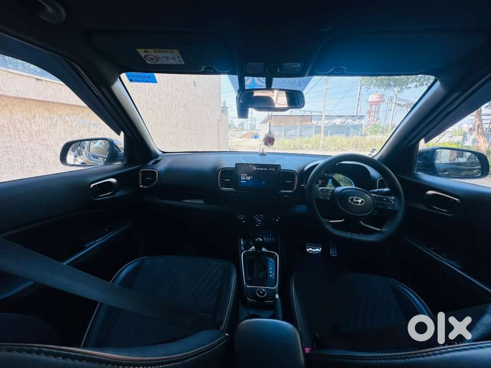 Hyundai New Venue 2023 Petrol Automatic 55000 Km Driven