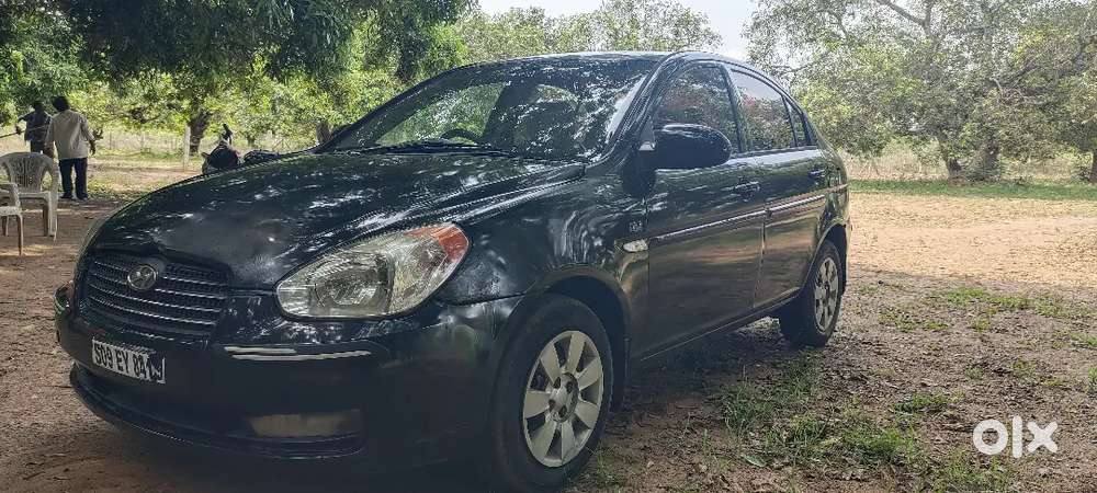 Hyundai Verna 2007 Diesel 180000 Km Driven
