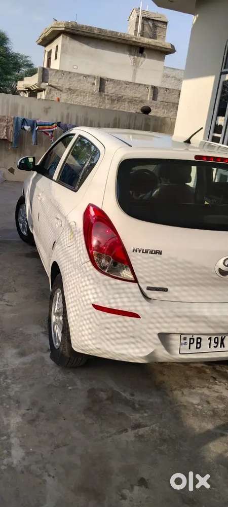 Good Condition New Seat Cover Tyre Centr Lock Abs Break First Owner