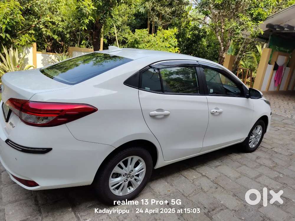 Toyota Yaris 2019v Automatic