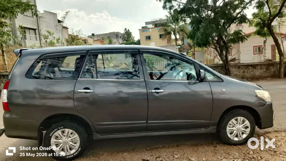 Toyota Innova 2015 Diesel Well Maintained