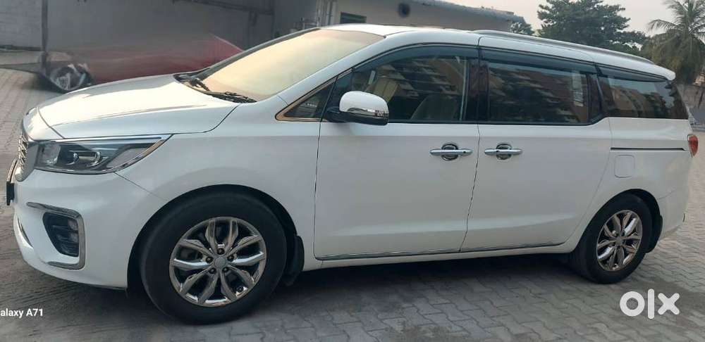 Kia Carnival Limousin Plus 7 Str