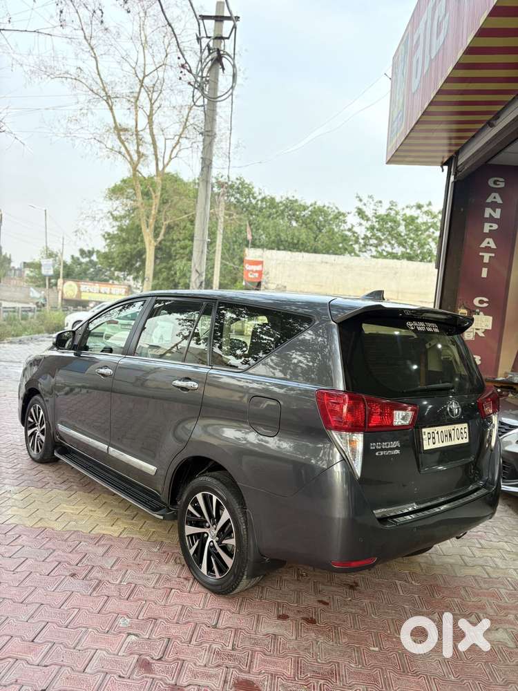 Toyota Innova Crysta [2020-ongoing] 2.4 Zx At 7 Str, 2021, Diesel